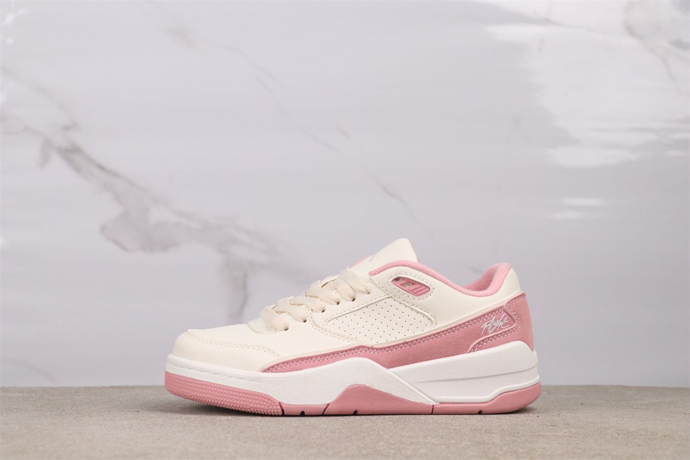 【今日特価】Nike FZ9854-116 ホワイトピンク