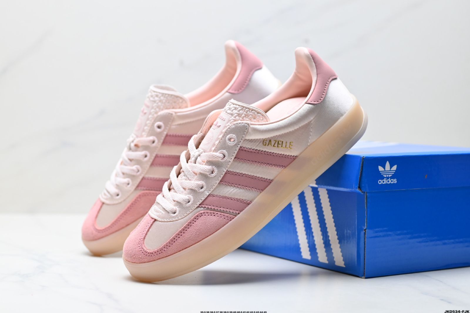 アディダス オリジナルズ Gazelle INdoor クローバー カジュアル 滑り止め・耐磨耗 ロートップ スケートシューズ