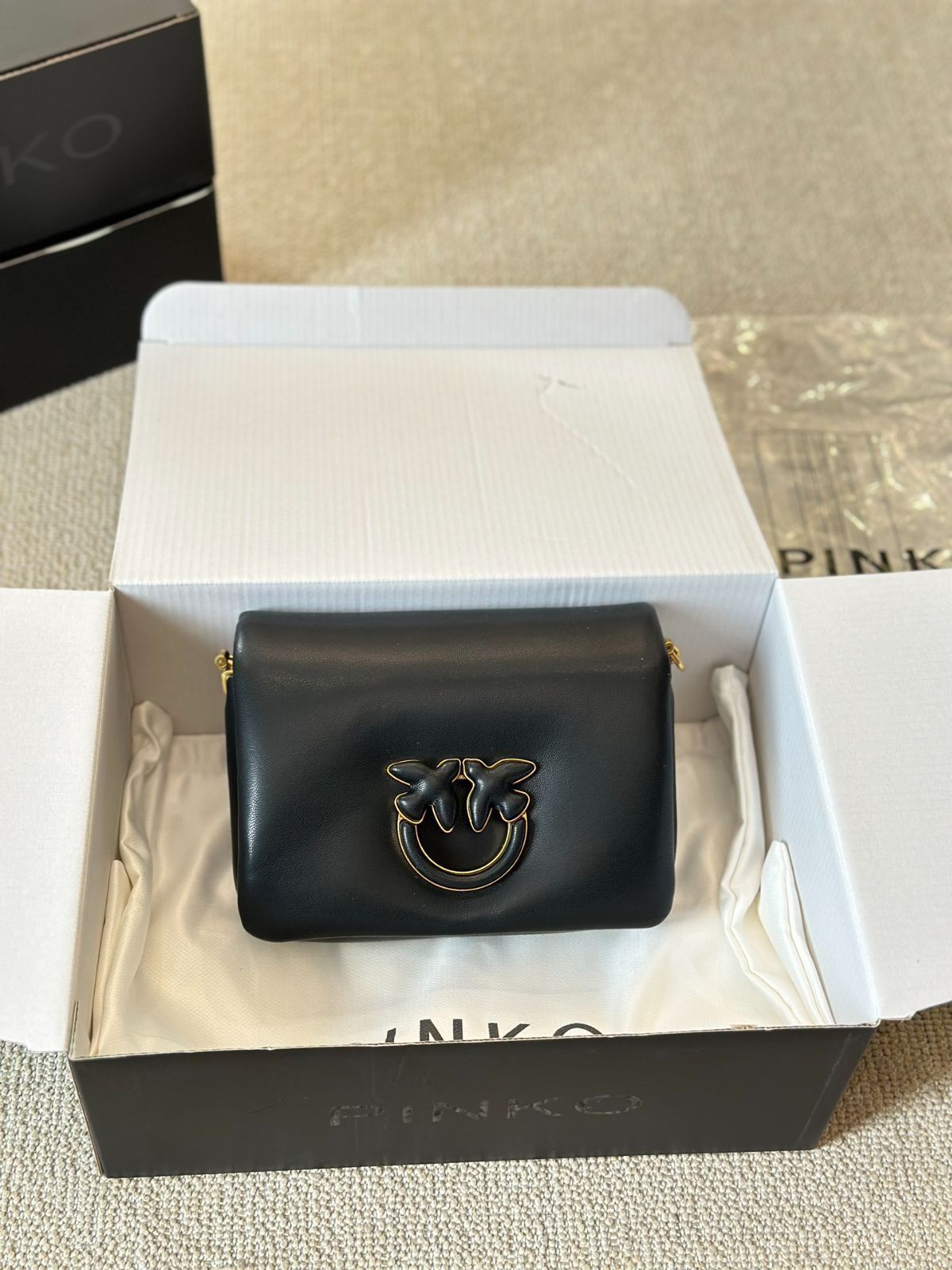 【今日特価】(PINKO) スワロウバッグ 送料無料 在庫限定セール価格！