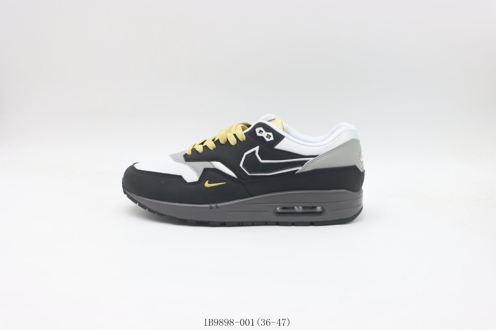 【今日特価】ナイキ NIKE ランニングシューズ ブラックホワイトグレー Black White Grey IB9898-001
