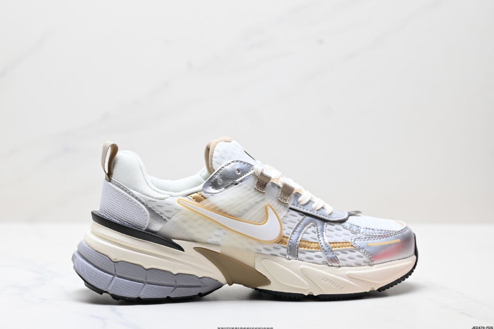 Nike / ナイキ V2K RUN ランニングシューズ レトロスタイル メッシュ通気性アスレチックシューズ
