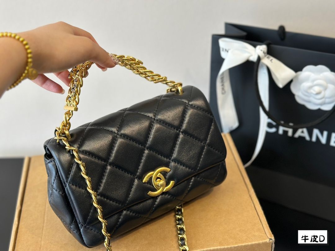 【Chanel】今日特価！24C 最新款ハンドル付きバッグ登場