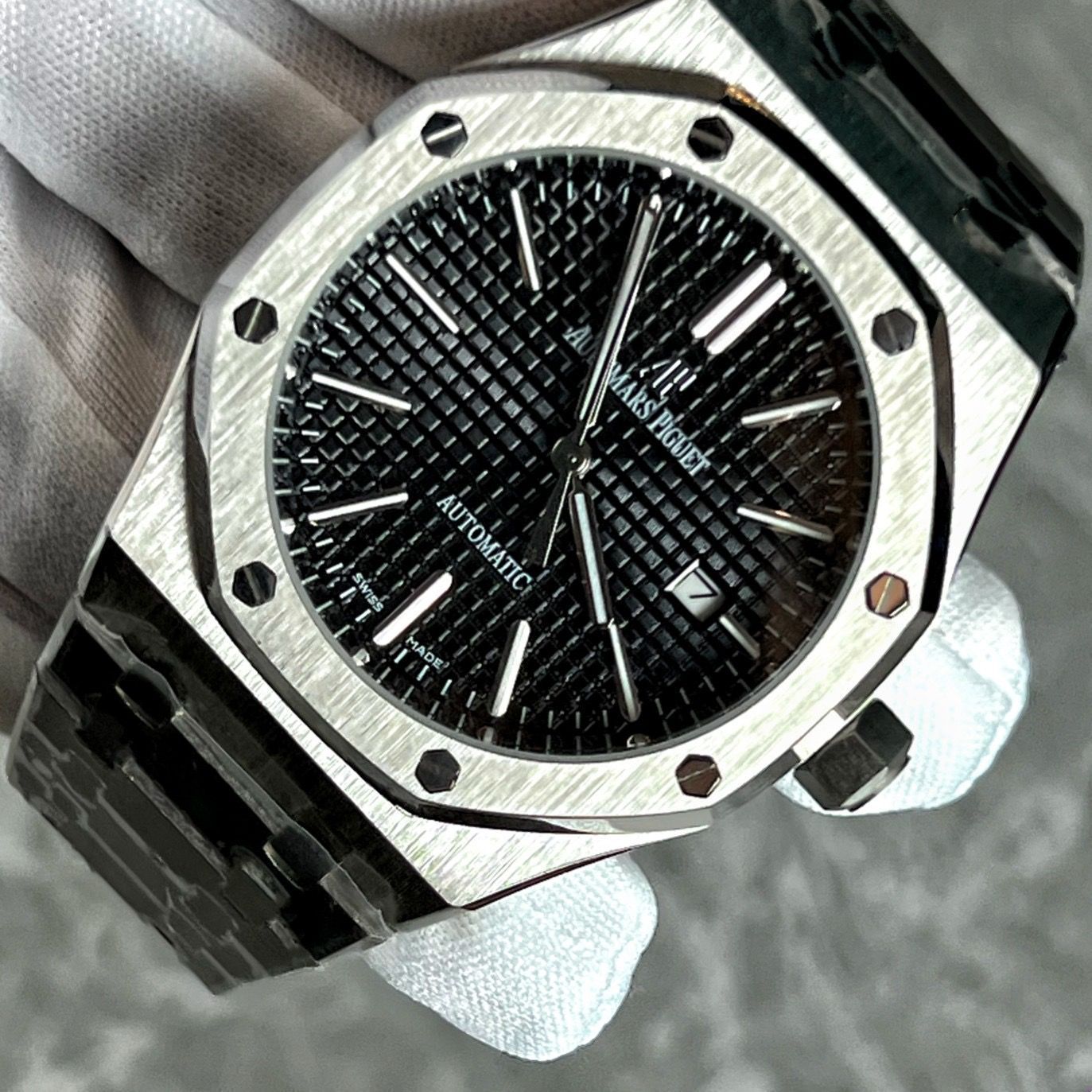 ご購入大歓迎です 未使用 新品 オーデマピゲ 腕時計 15500ST.OO.1220ST.01 自動巻き｜本日限定特価｜新品未使用