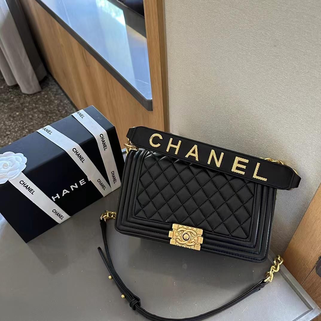 ?美品?CHANEL シャネル ショルダーバッグ 黒