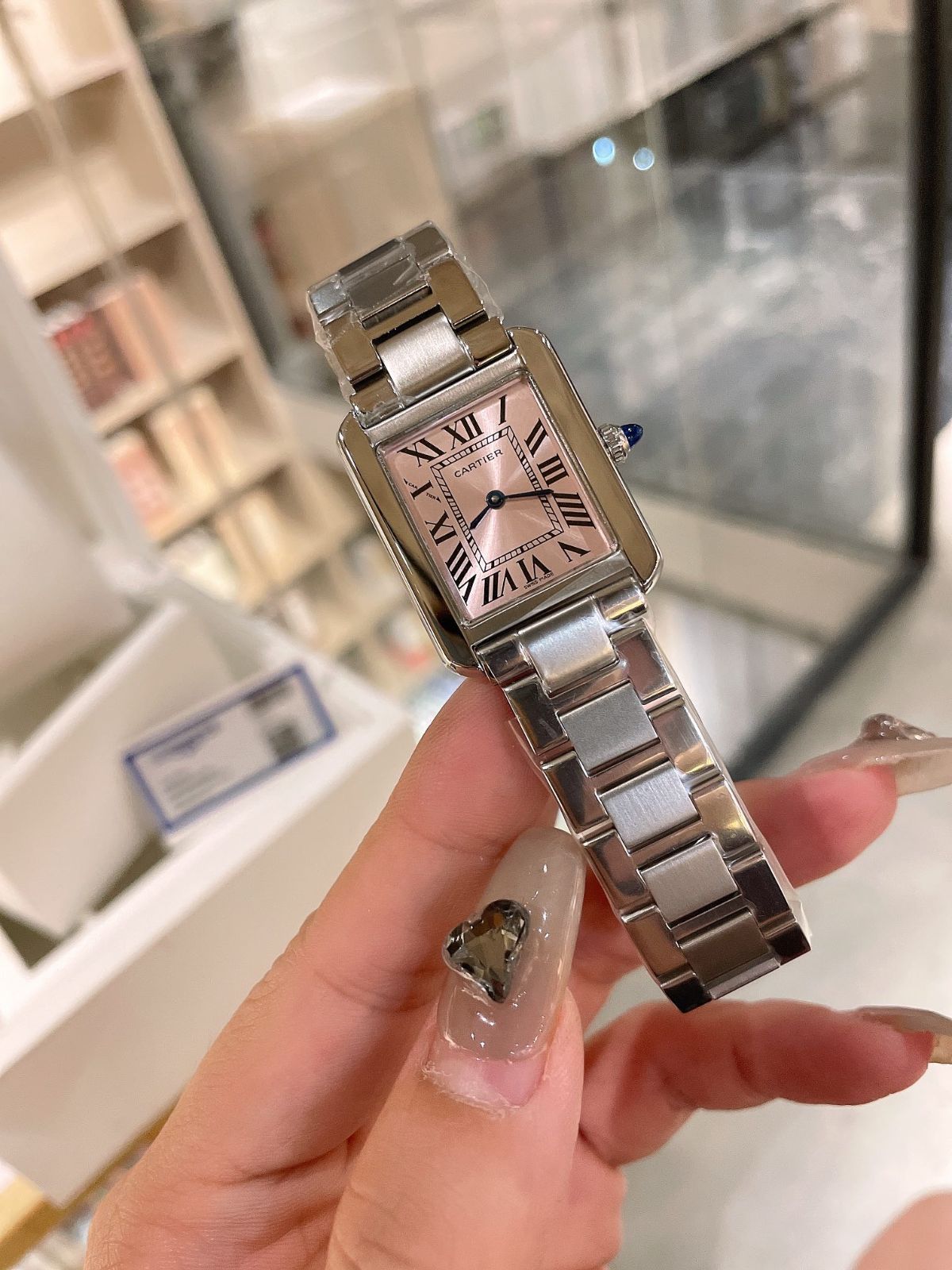 カルティエ　cartier　腕時計　クオーツ時計