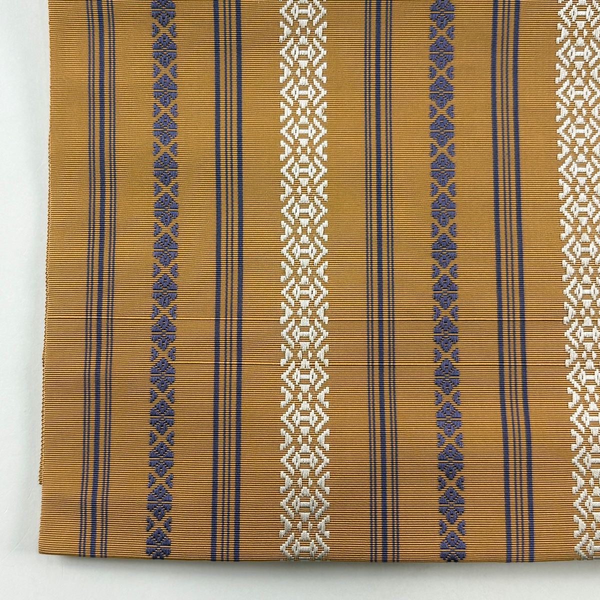 名古屋帯 逸品 小川規三郎 八寸名古屋帯 献上柄 薄茶色 正絹 【中古】 名古屋帯 逸品 小川規三郎 八寸名古屋帯 献上柄 薄茶色 正絹 【中古】