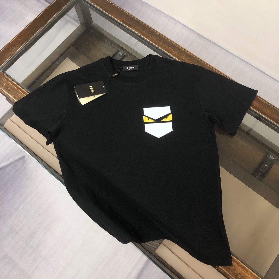 【本日限定特価】FENDI クルーネックTシャツ - 高品質コットンで快適な着心地 [本日特価|新品未使用品]-MM輸入