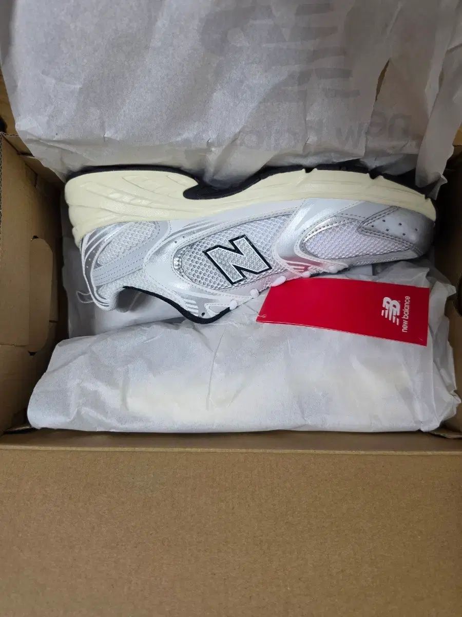 新品) New Balance 530