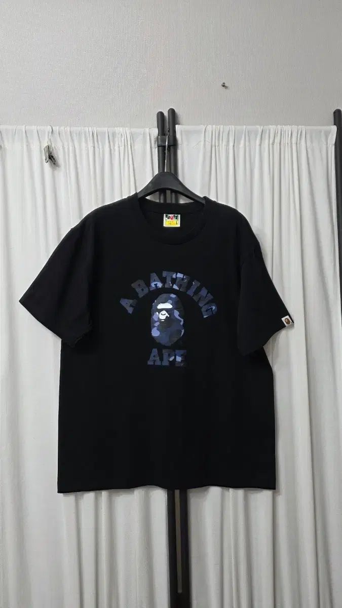 A BATHING APE アベイシングエイプ 半袖Tシャツ