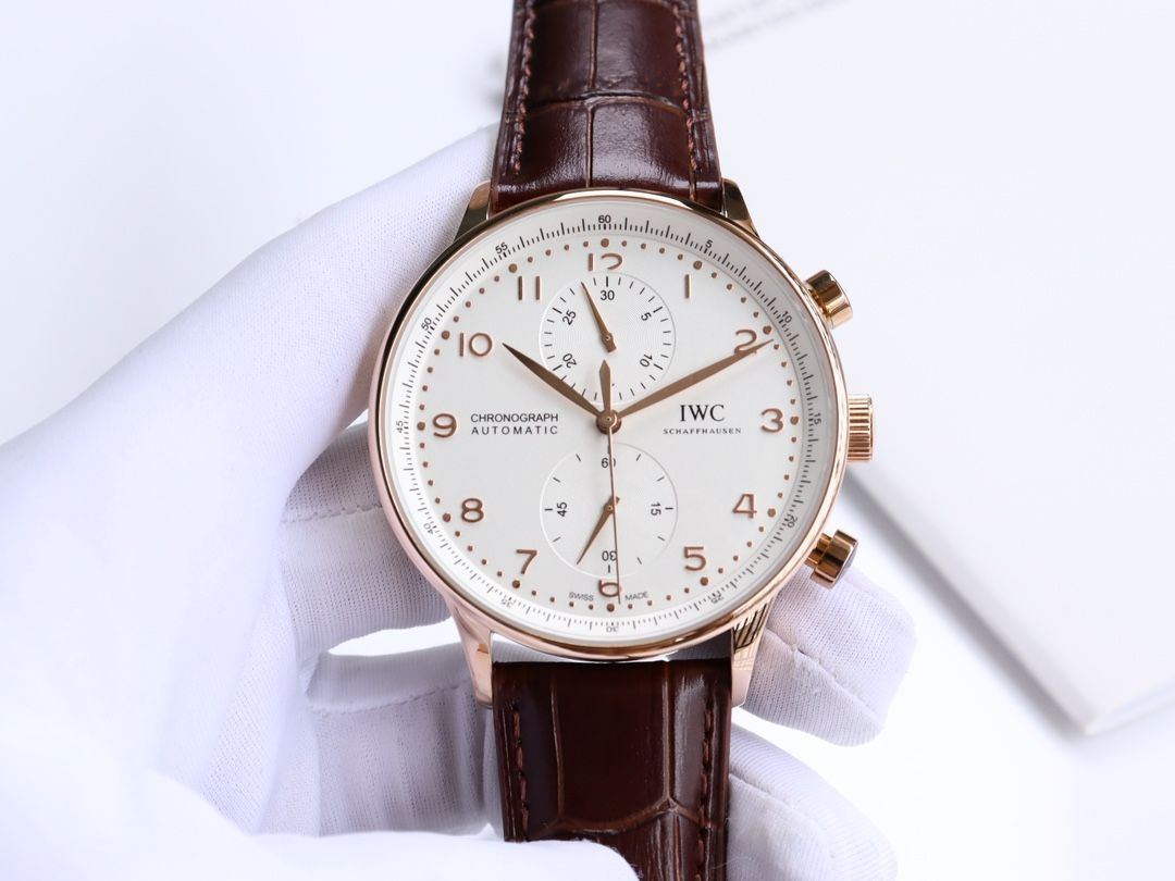 [IWC] ポートギーゼ メンズクロノグラフ - 専用ケース・カード・袋付き｜本日限定特価｜新品未使用