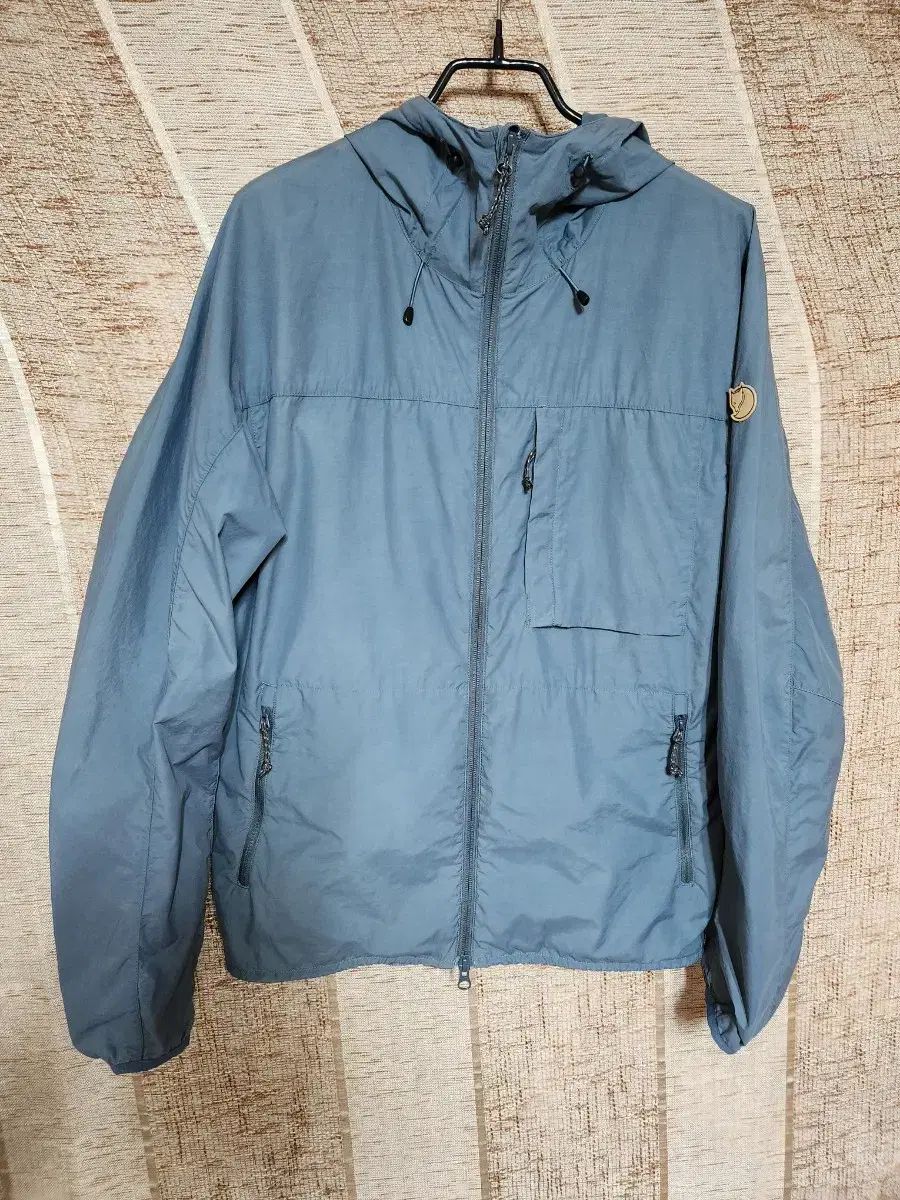 Fjällräven (フェールラーベン) ハイ コースト WIND AND WISH ジャケット