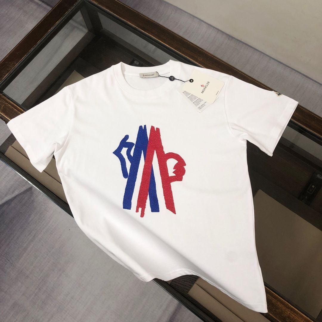 【本日限定特価】MONCLER クルーネックTシャツ - 高品質コットンで快適な着心地 [本日特価|新品未使用品]