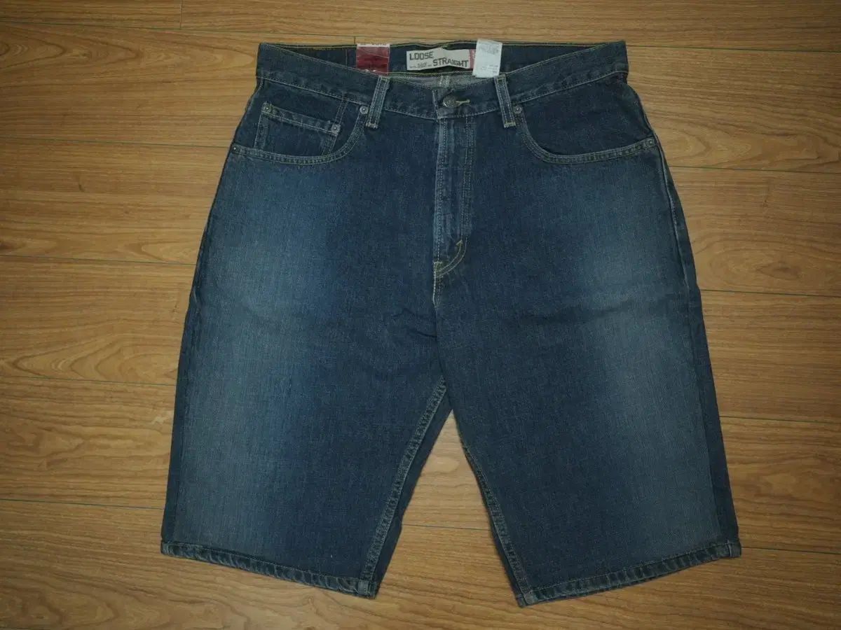 リーバイス デニム ハーフパンツ (新品)