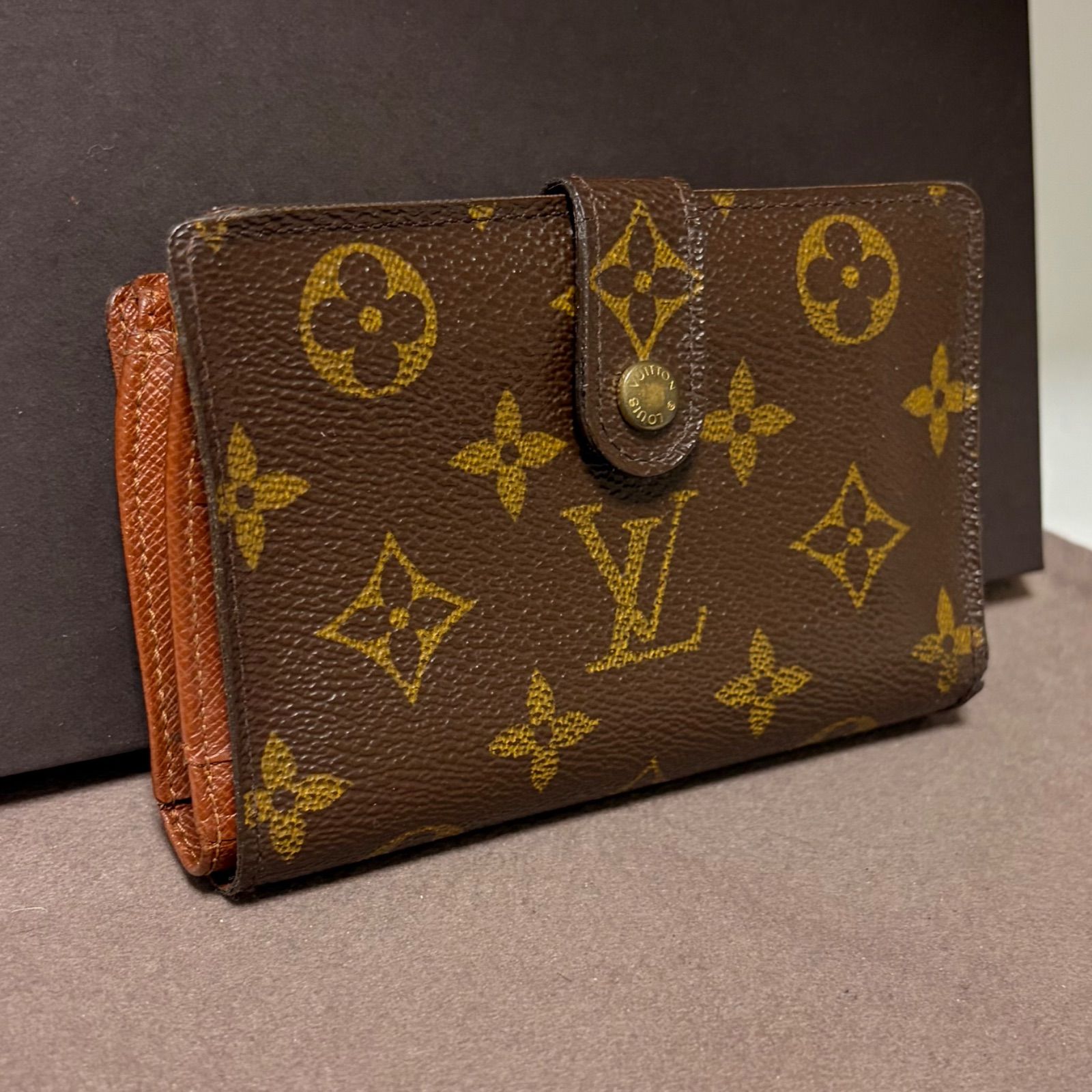 d83 ポルト モネ ビエ ヴィエノワ　ポルトフォイユ 旧型　Louis Vuitton ルイ ヴィトン 　2つ 二つ 折り 財布　手帳 型　スナップ ボタン 式　コンパクト　ミニ ウォレット　カードケース 4 枚　モノグラム