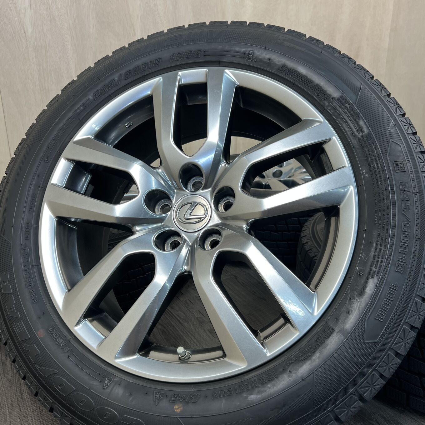 ホイールのみ]純正 ホイール 18インチ LEXUS NX 5x114.3 #105D40426