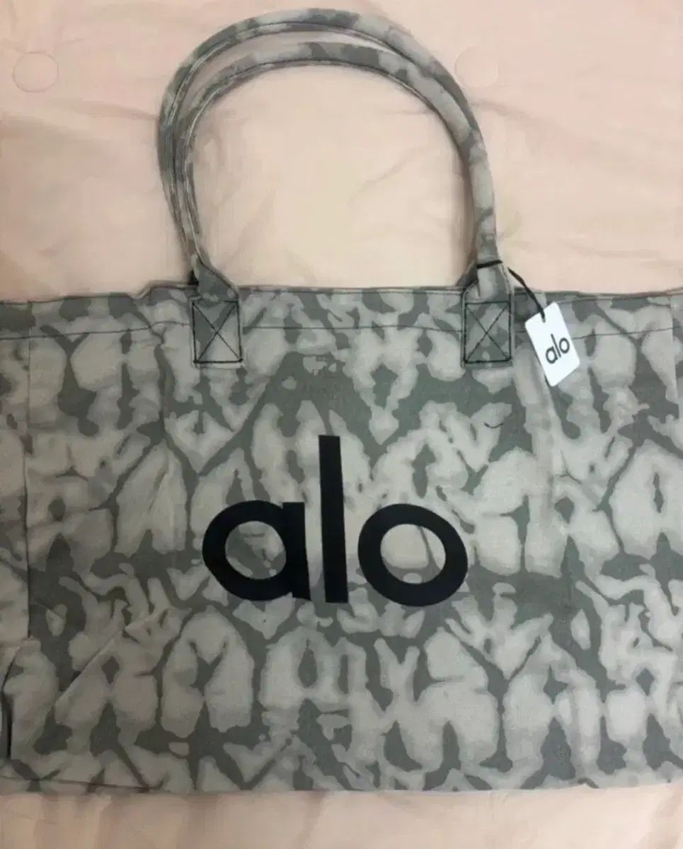 アメリカ aloヨガ ボブサン トートバッグ 新品