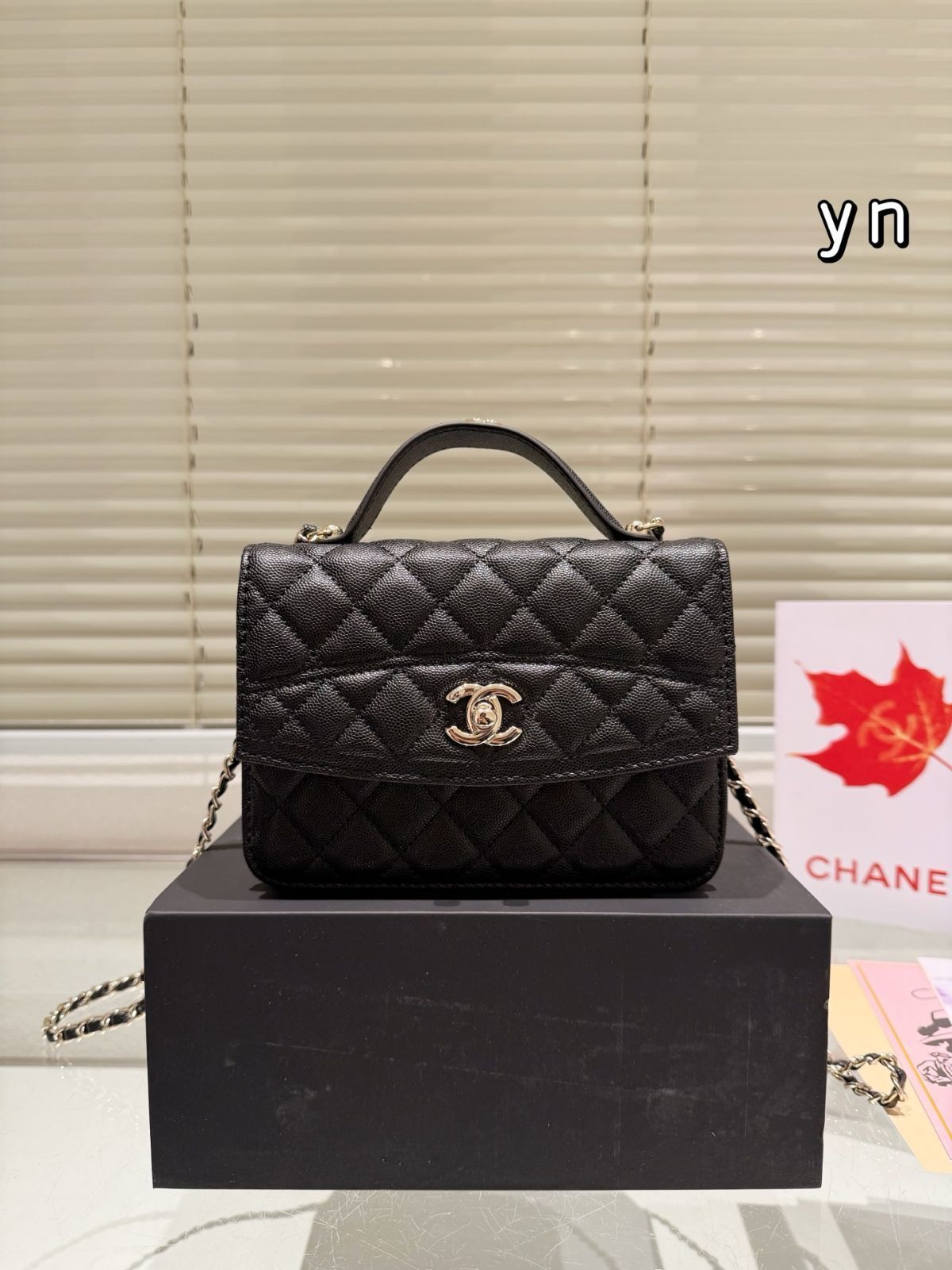 【今日特価】CHANEL デュアルショルダーバッグ 18×12cm