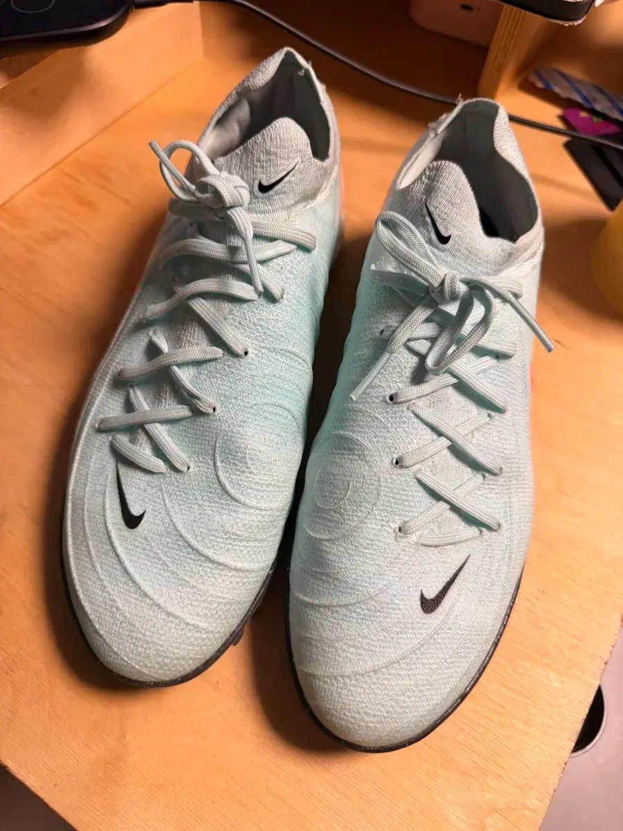 250 NIKE FANTOM GX プロ TF ミント アトミック レッド