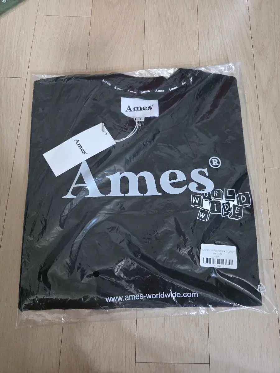 チョ・スンヨン(WOODZ) ames コラボ Tシャツ m 黒 未開封 - メルカリ