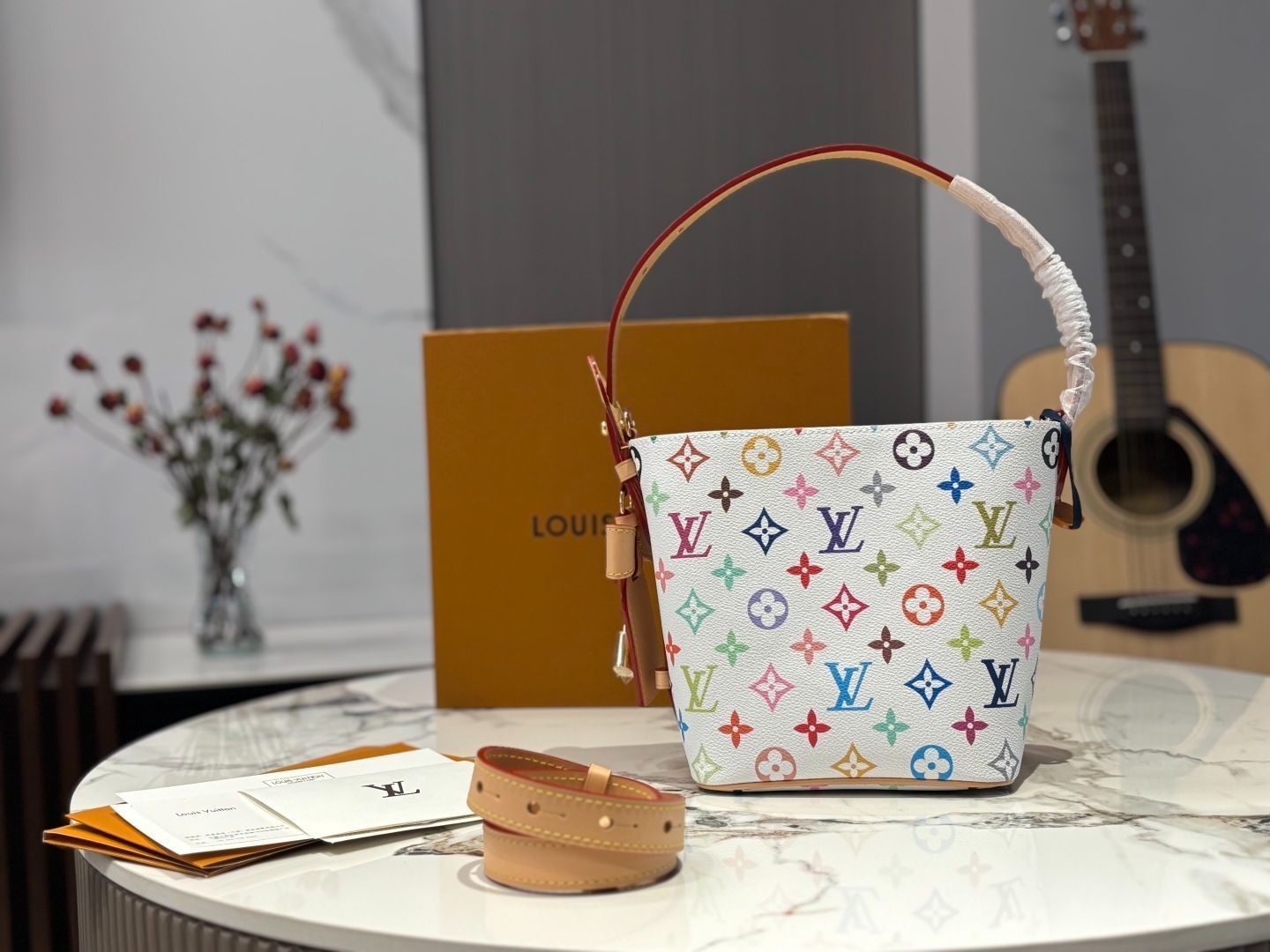 【今日特価】Louis Vuitton 白三彩 All In BB ハンドバッグ 2025 年新作-MM輸入2