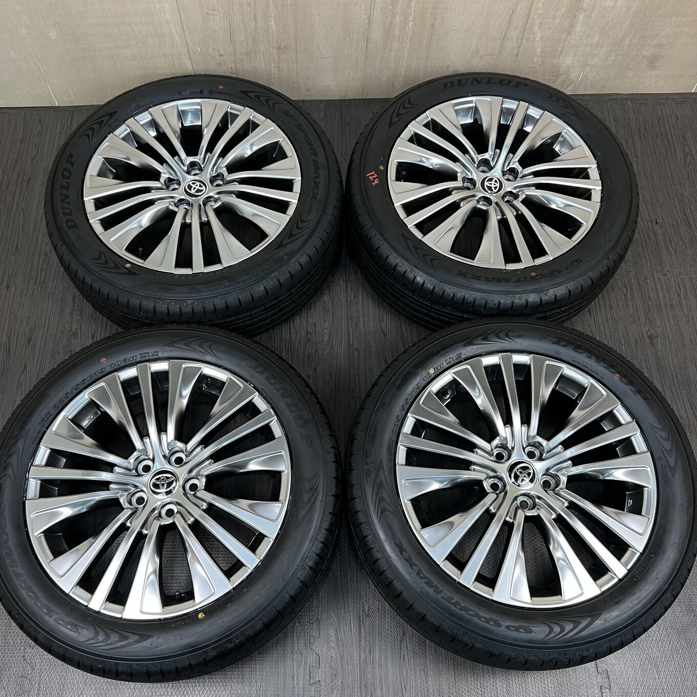 [ホイールのみ]純正 ホイール 19インチ TOYOTA HARRIER 5x114.3 #124D40426