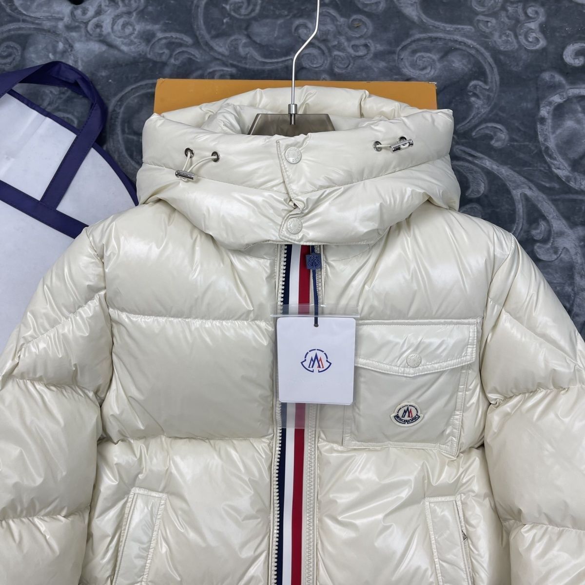 MONCLER モンクレール ダウンジャケット｜本日限定特価｜新品未使用