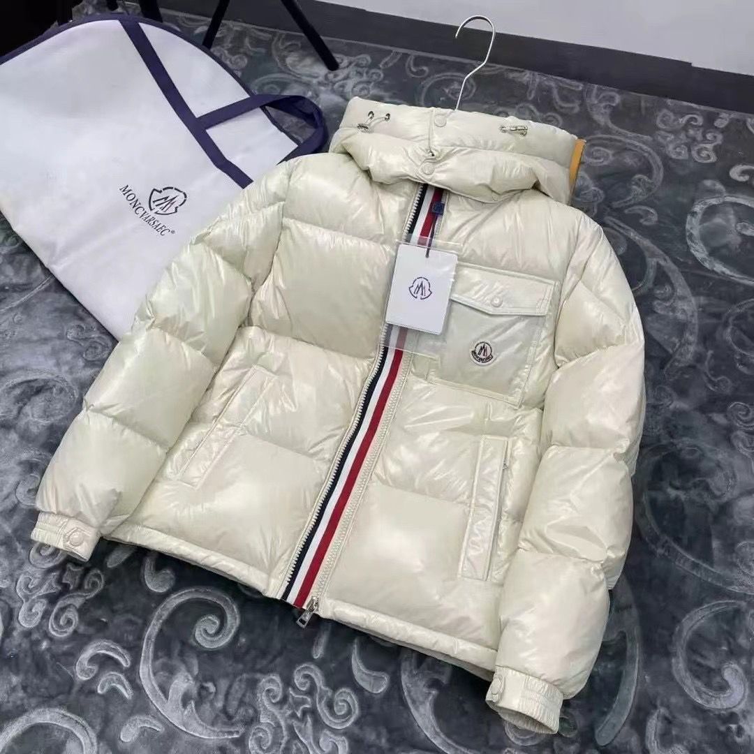 MONCLER モンクレール ダウンジャケット｜本日限定特価｜新品未使用