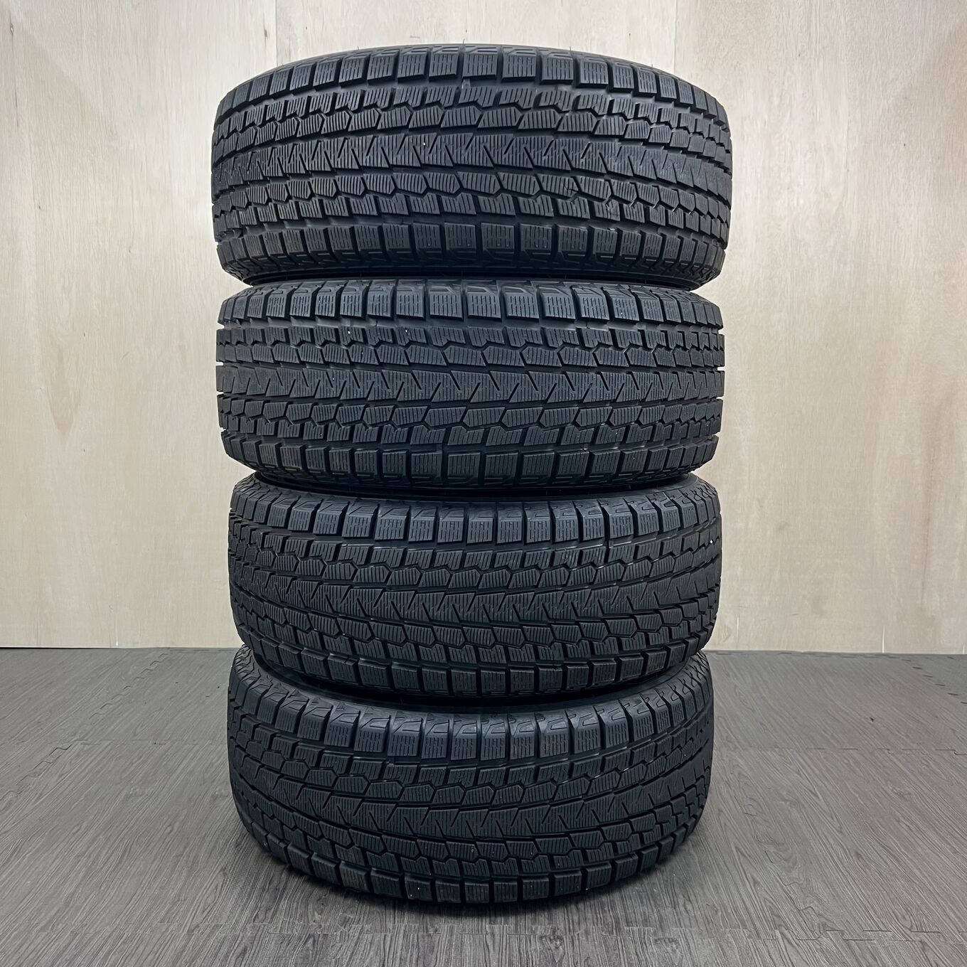 [タイヤのみ]スタッドレスタイヤ 265/65R17 YOKOHAMA ICE GUARD G075 4本セット #137T40426