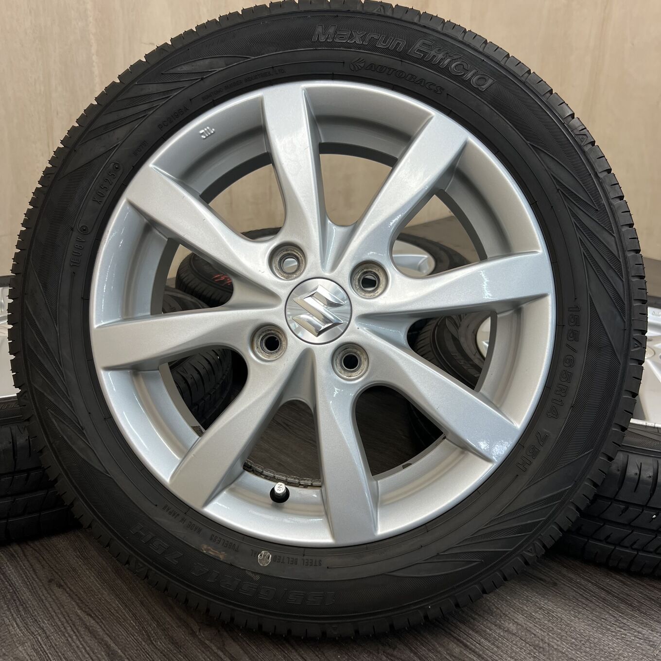[セット]純正SUZUKI 14インチ + MAXRUN スタッドレスタイヤ 155/65R14 #139S40426