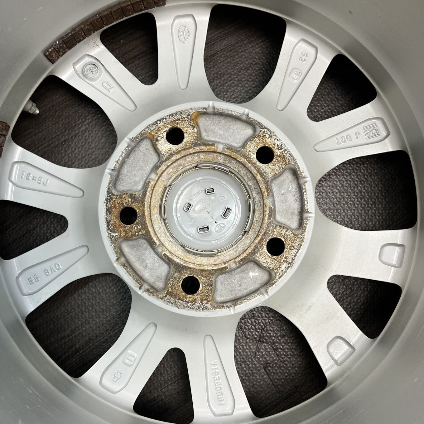 ホイールのみ]純正 ホイール 18インチ TOYOTA LAND CRUISER 6x139.7