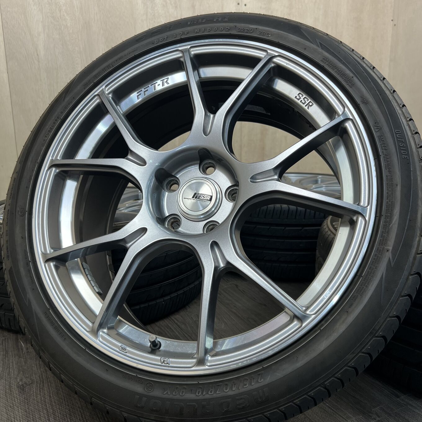 [セット]SSR 19インチ + MEDALION サマータイヤ 245/40R19 #145S40426