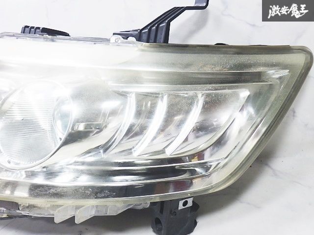 ☆破損無し☆ 日産 純正 C25 セレナ 後期 HID ヘッドライト ヘッド