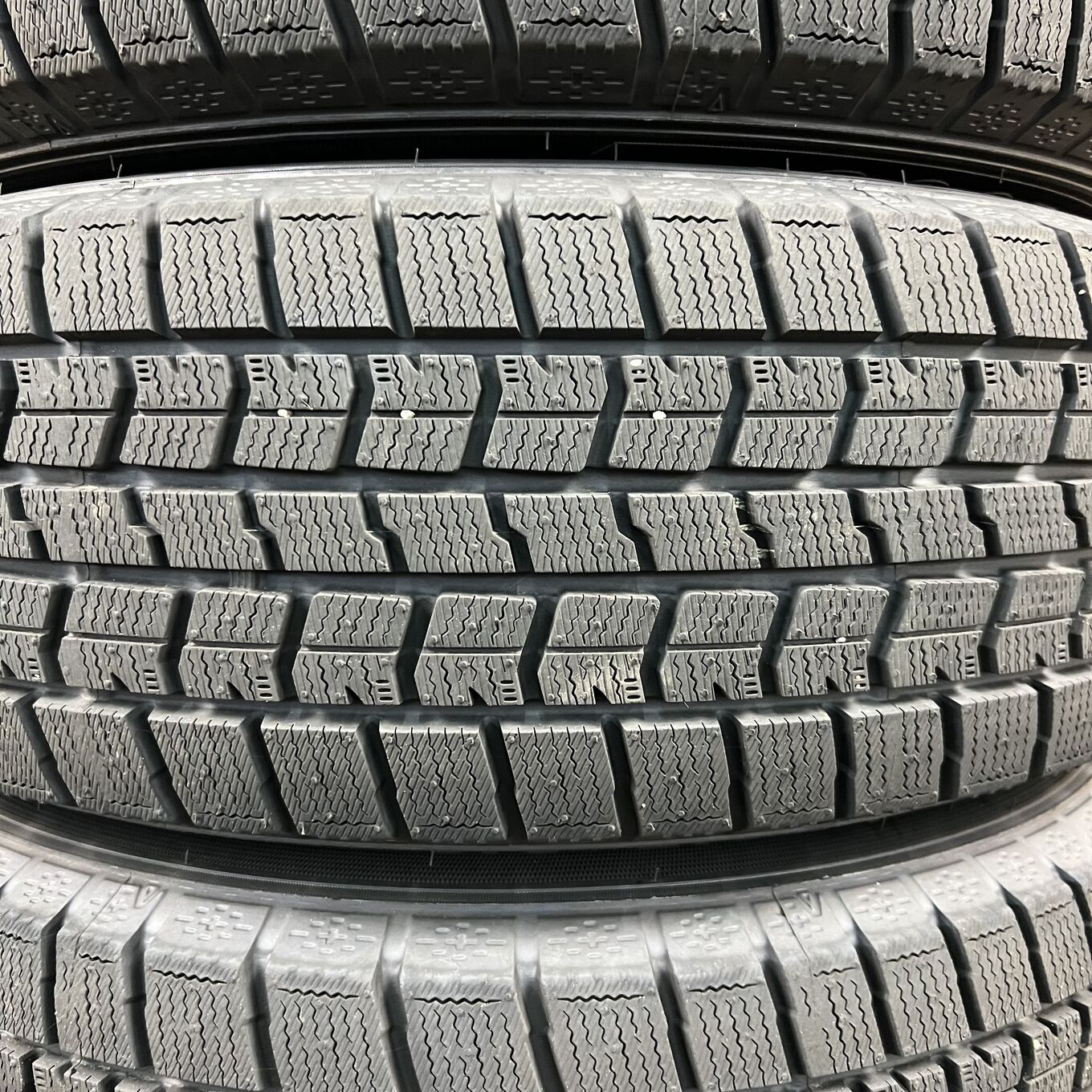 タイヤのみ]スタッドレスタイヤ 195/65R15 GOODYEAR ICE NAVI 7 4本