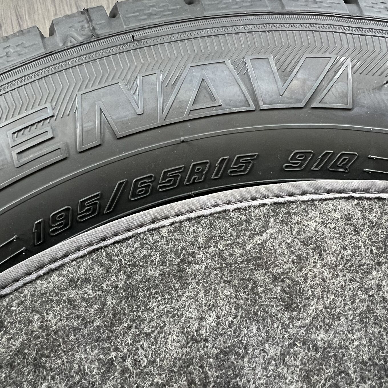 タイヤのみ]スタッドレスタイヤ 195/65R15 GOODYEAR ICE NAVI 7 4本 