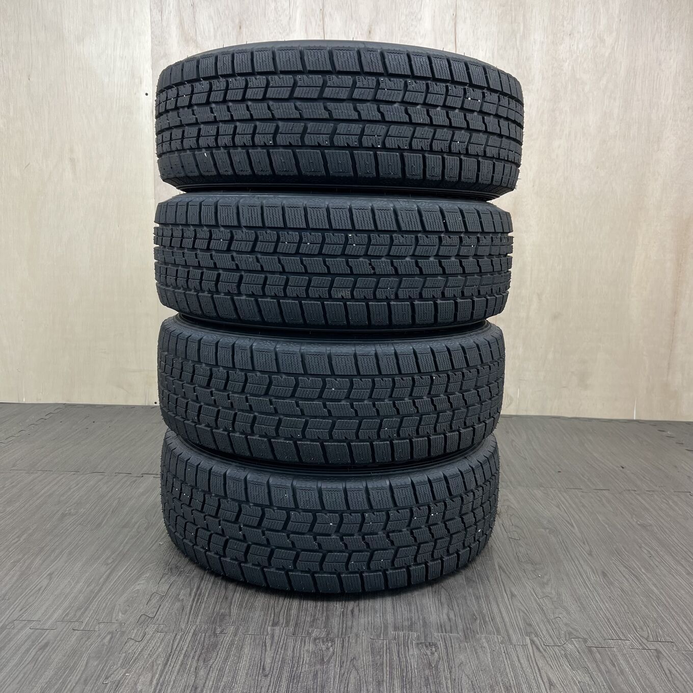 [タイヤのみ]スタッドレスタイヤ 195/65R15 GOODYEAR ICE NAVI 7 4本セット #164T40426