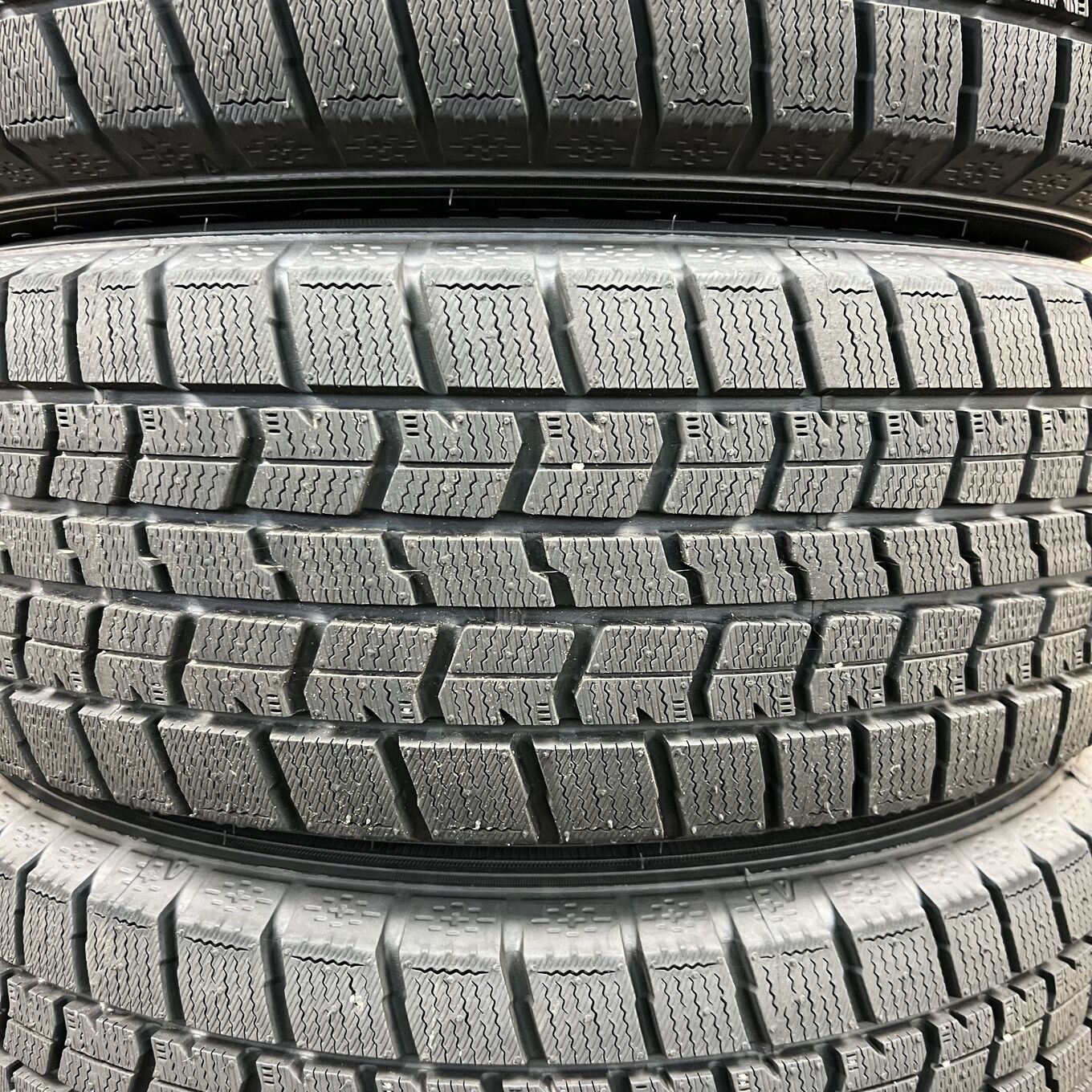 タイヤのみ]スタッドレスタイヤ 195/65R15 GOODYEAR ICE NAVI 7 4本 