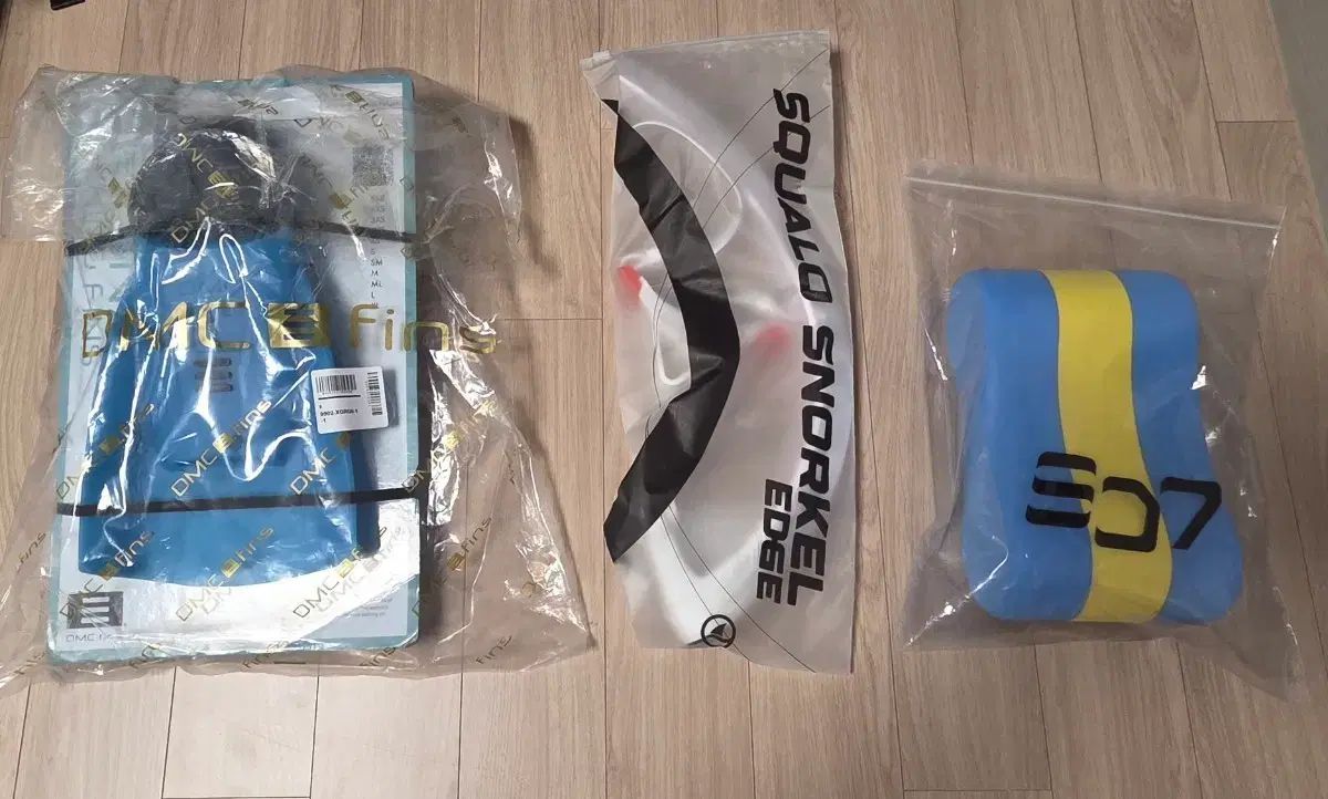 水泳 用品 まとめ売り 営業 ( DMC ニュー・ハイドロ ショートスイムフィン M フィン スクアーロ センターズ