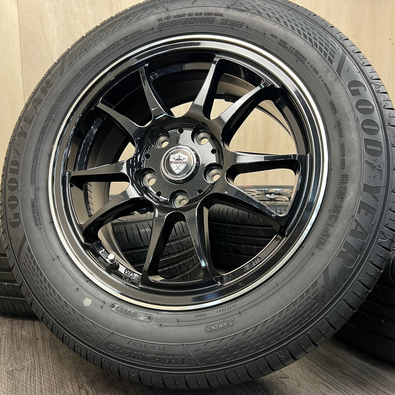 [セット]ESTROSA 16インチ + GOODYEAR サマータイヤ 215/60R16 #171S40426