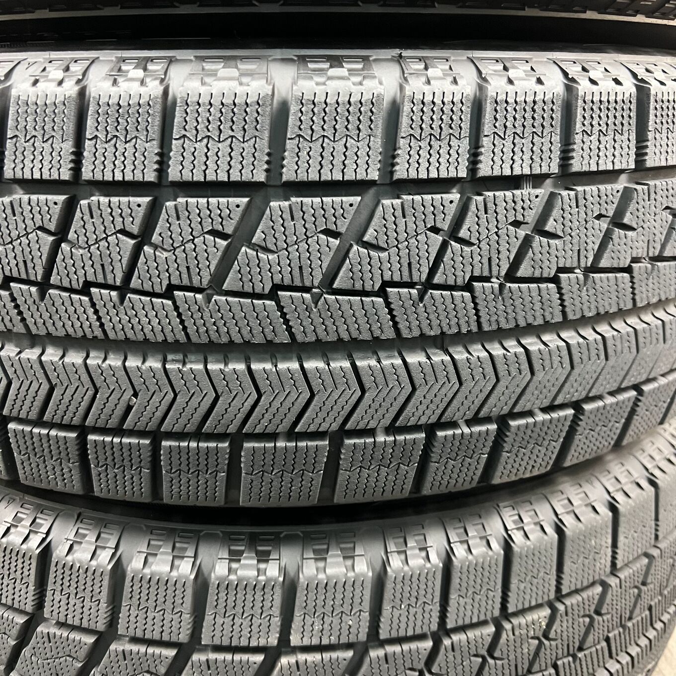 215/65R16 BRIDGESTONE BLIZZAK VRX 4本