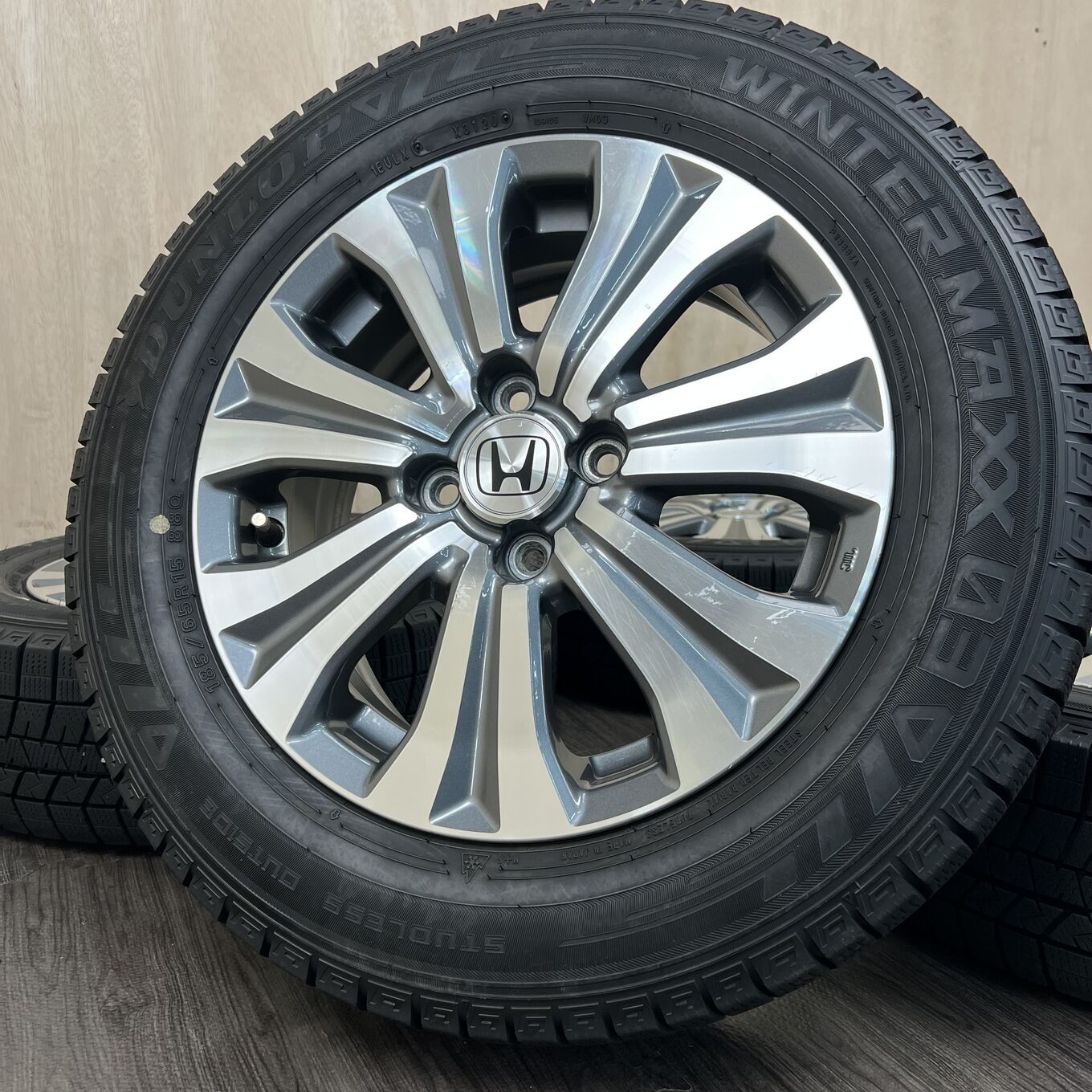 [セット]純正HONDA 15インチ + DUNLOP スタッドレスタイヤ 185/65R15 #181S40426