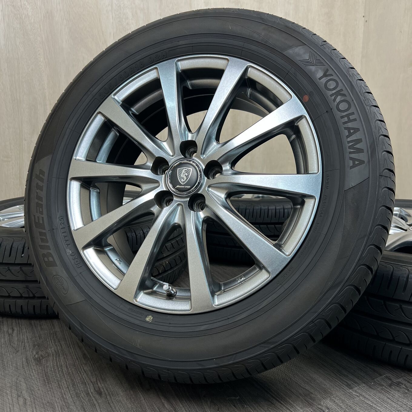 [セット]MANARAY SPORT 16インチ + YOKOHAMA サマータイヤ 205/60R16 #18S40426