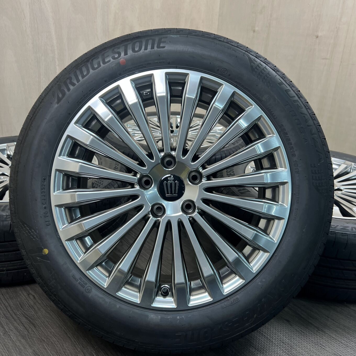 [セット]TOYOTA 19インチ + BRIDGESTONE サマータイヤ 235/55R19 #199S40925