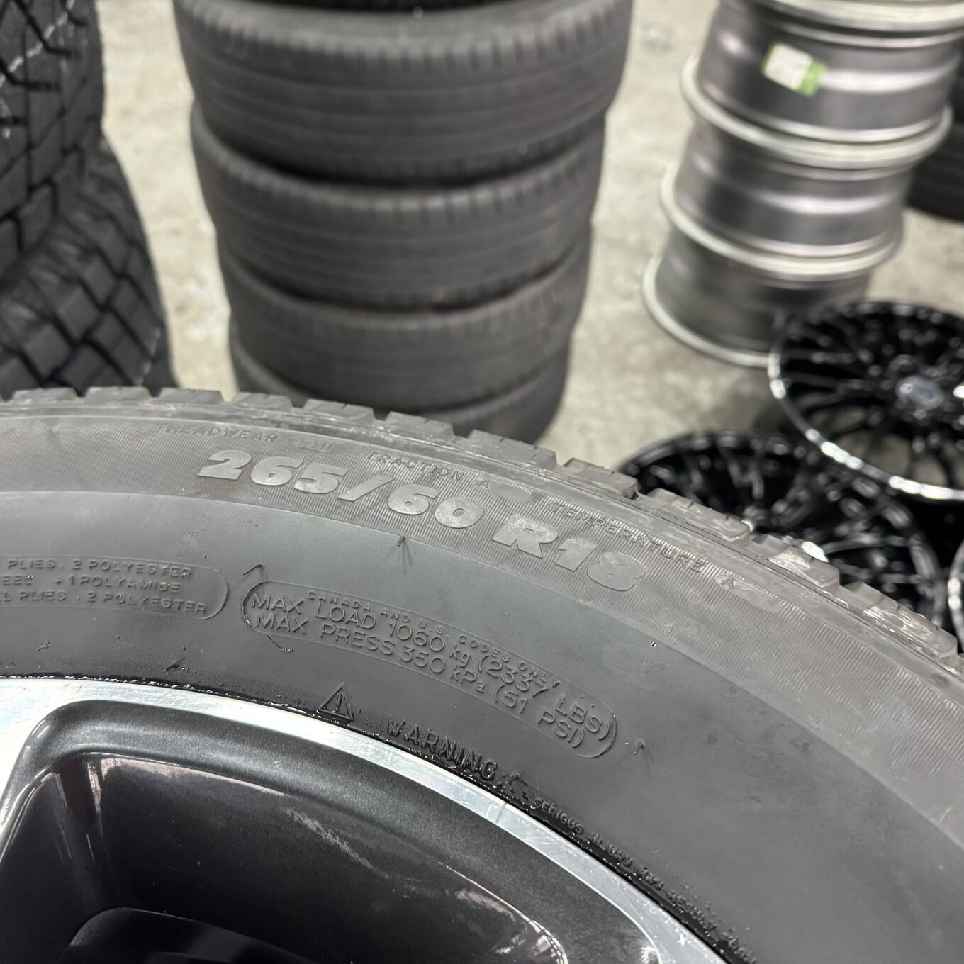 タイヤのみ]サマータイヤ 265/60R18 MICHELIN LATITUDE TOUR HP 4本 