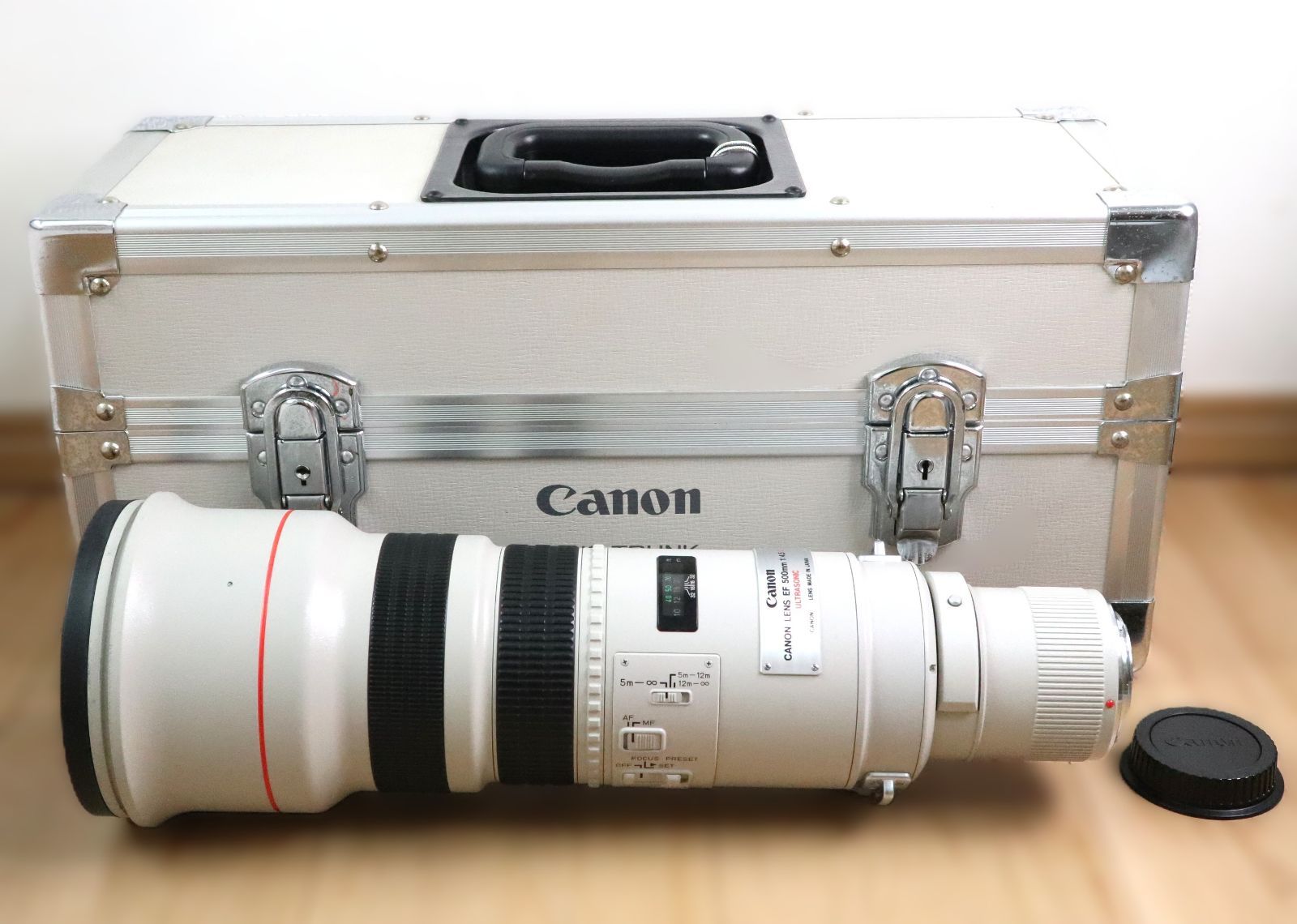 EF 500mm F4 L IS USM 動作品 ケース付き　ふあふあ ☆美品☆﻿キヤノン CANON EF 500mm F4.5 L USM ケース付☆ W0612＃5153