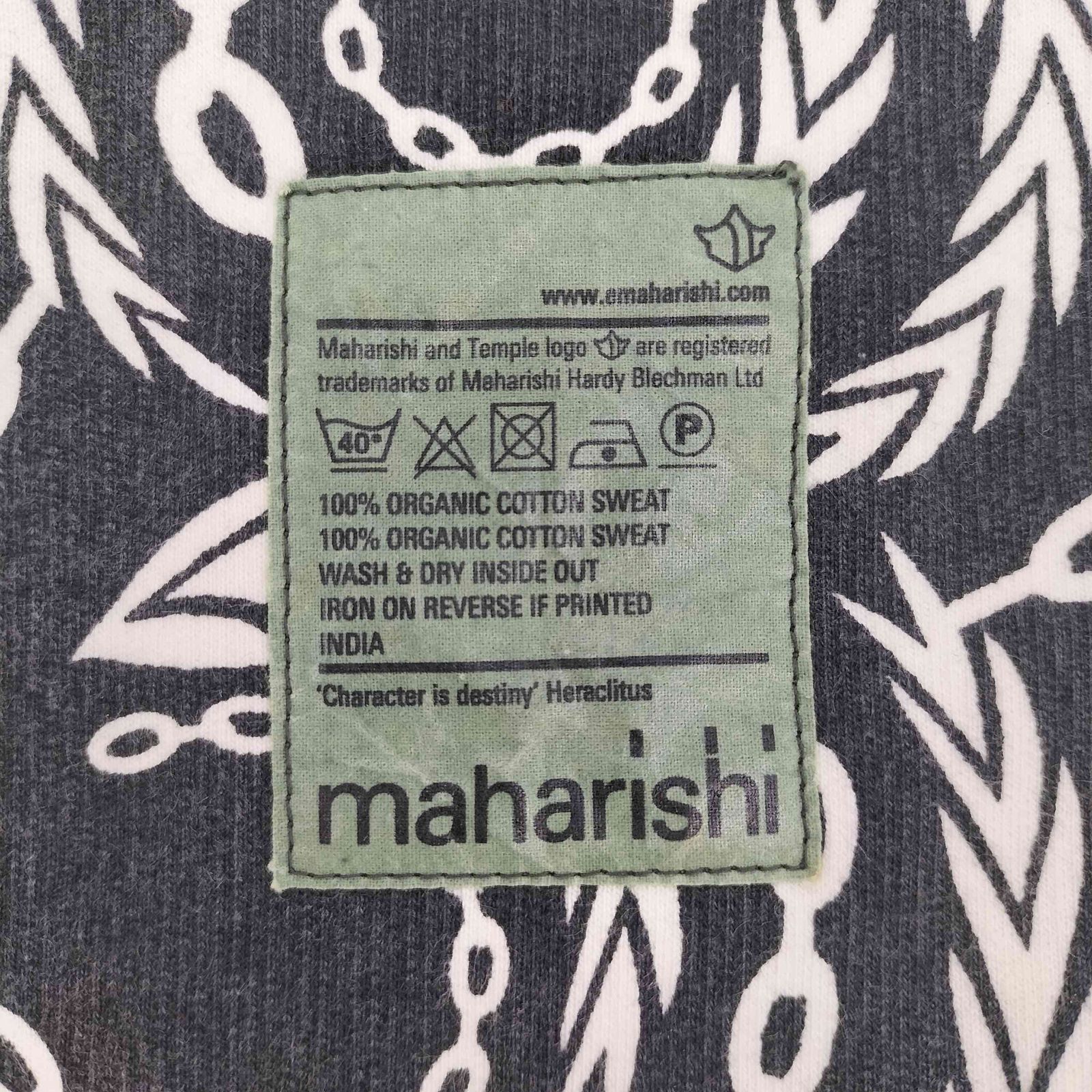 希少 90s maharishi マハリシ マフラー マハリシ MAHARISHI 総柄 スウェット地 マフラー メンズ 表記無 - メルカリ