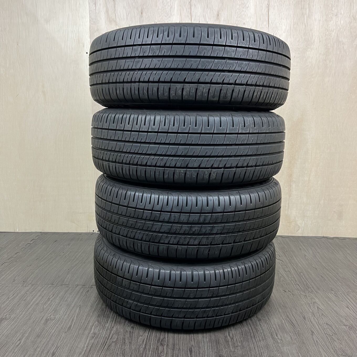 [タイヤのみ]サマータイヤ 215/60R16 DUNLOP ENASAVE EC204 4本セット #28T40426