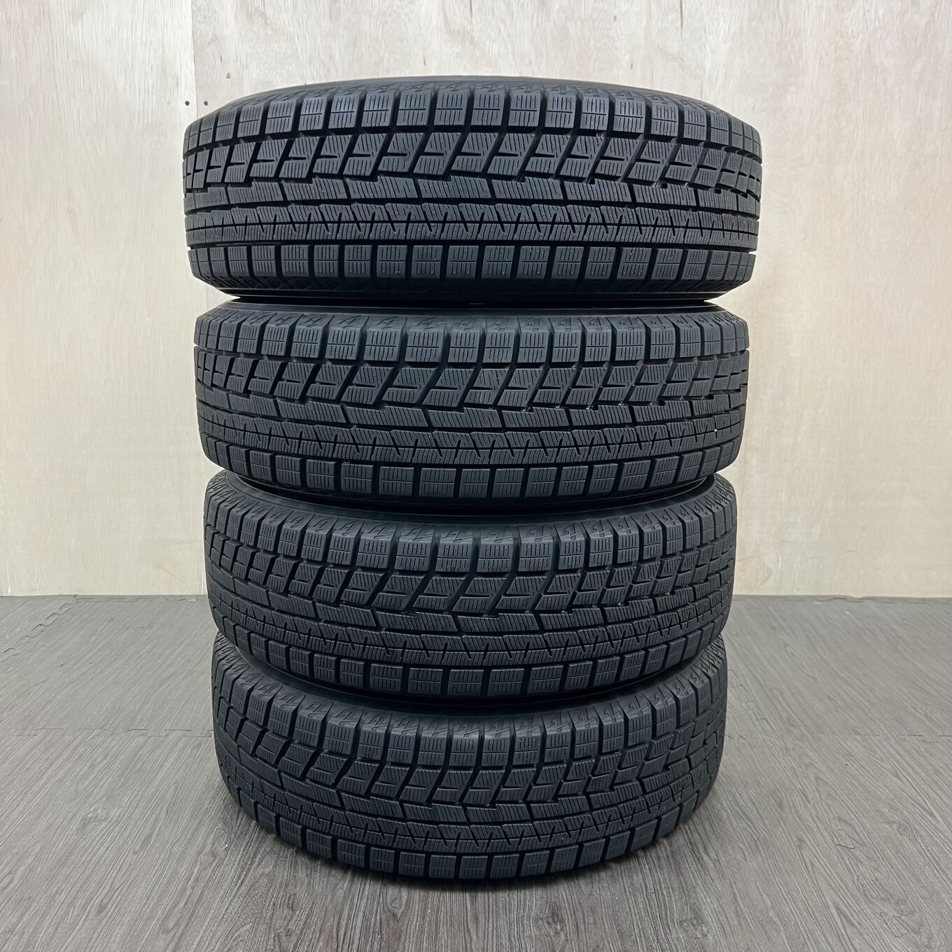 [タイヤのみ]スタッドレスタイヤ 195/65R16 YOKOHAMA ICE GUARD IG60 4本セット #304T40925