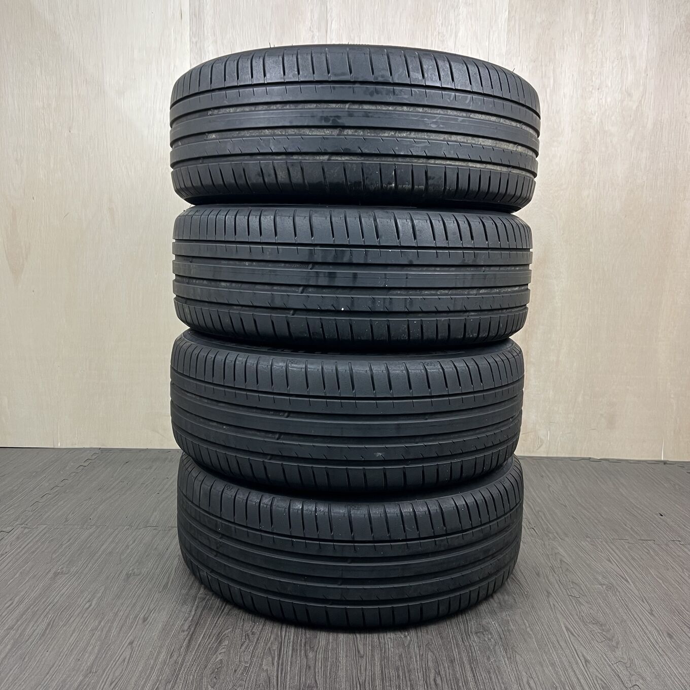 [タイヤのみ]サマータイヤ 225/55R19 MICHELIN PILOT SPORT4 SUV 4本セット #36T40426