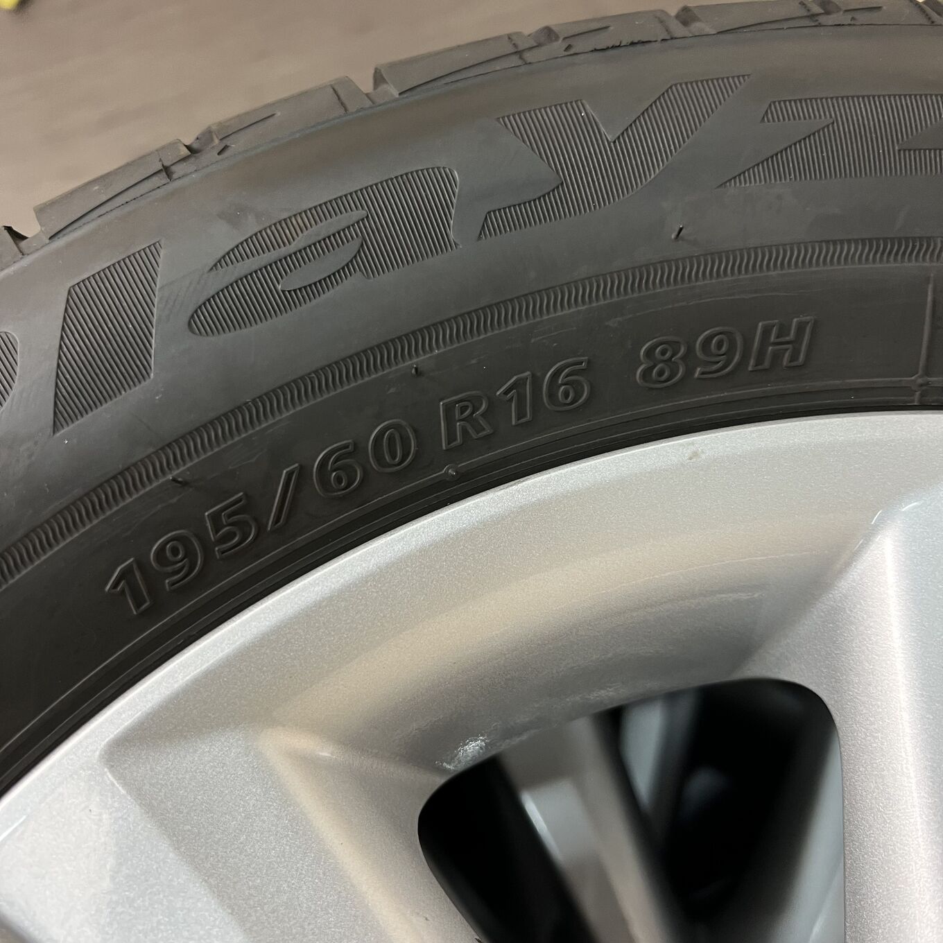 タイヤのみ]サマータイヤ 195/60R16 BRIDGESTONE PLAYZ PX RVII 4本 