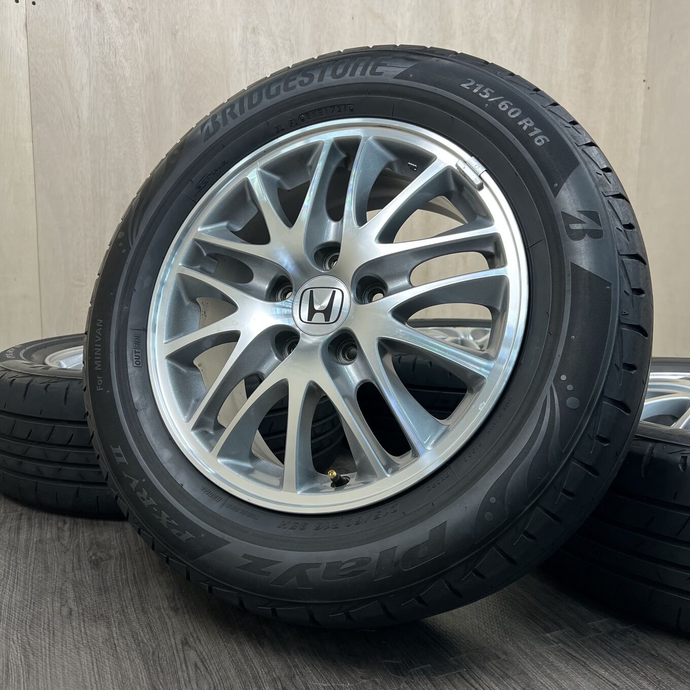 [セット]HONDA 16インチ + BRIDGESTONE サマータイヤ 215/60R16 #38S40426